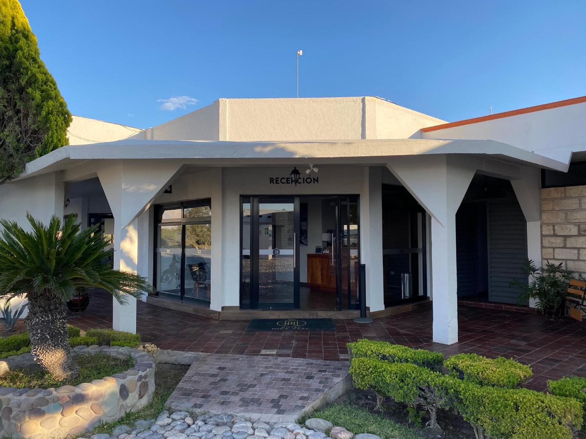 Hotel Mina Real Cedral Екстериор снимка