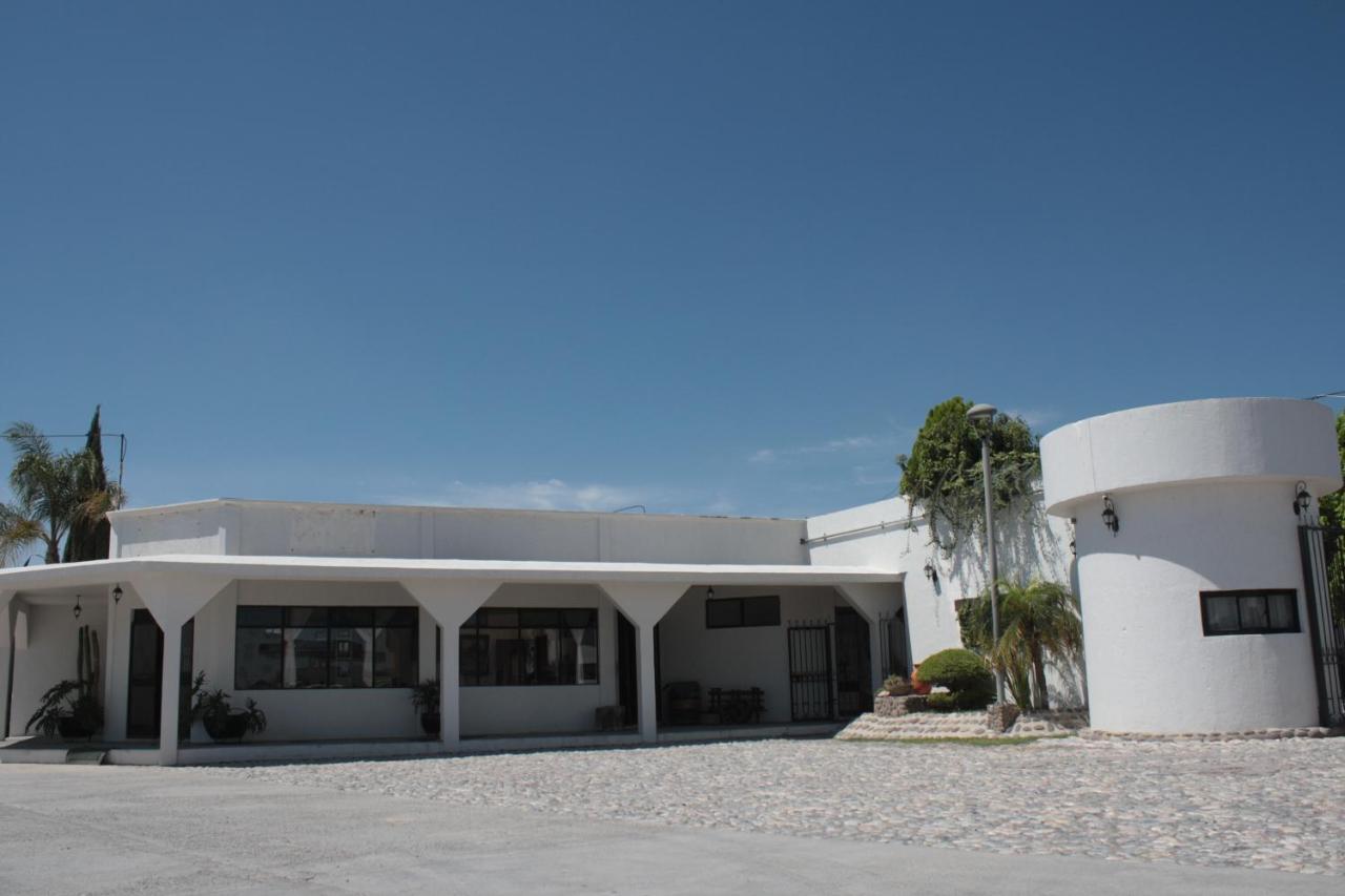 Hotel Mina Real Cedral Екстериор снимка